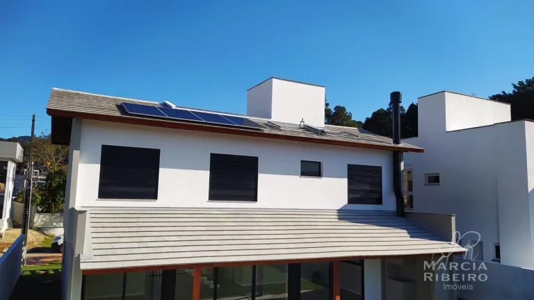 Imagem Casa Alto Padrão com 4 suítes em Condomínio na Cachoeira do Bom Jesus, Florianópolis/SC
