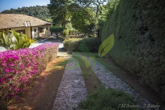 Imagem Chácara Exclusiva em Condomínio à Venda em Atibaia: Conforto e Elegância