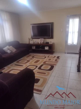 Imagem Casa 5 Quartos e 3 banheiros 1 suite , 350m por R$ 1.000.000 -Santa Maria