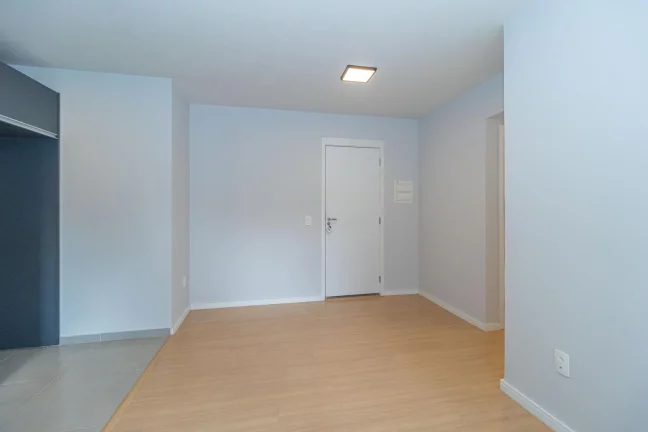 Imagem Apartamento de 2 quartos no bairro Campo Comprido