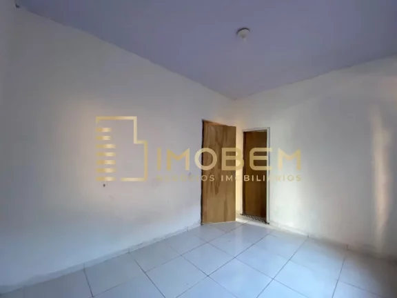 Imagem Casa à venda em Sinop-MT, Jardim Maria Carolina: 2 quartos, 1 suíte, 1 sala, 2 banheiros, 3 vagas de garagem, 102m².