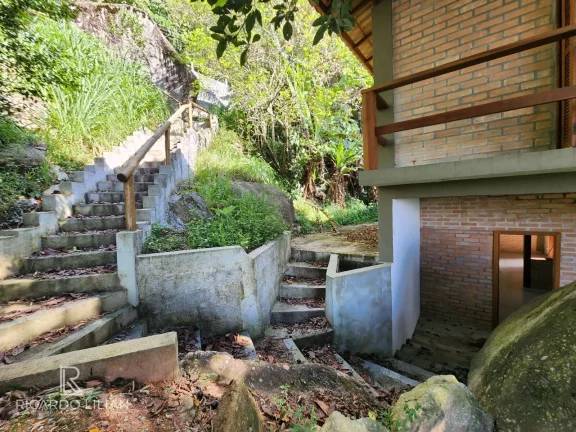 Imagem Chalé na montanha com acabamento rustico, muita paz e ar puro para a sua familia