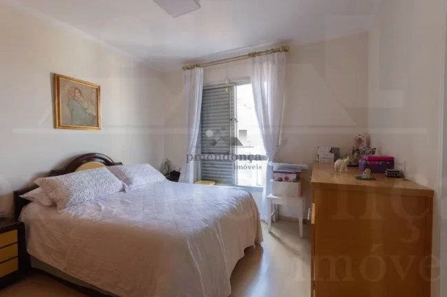 Imagem Excelente cobertura duplex, com área de lazer privativa e 03 vagas de garagem.