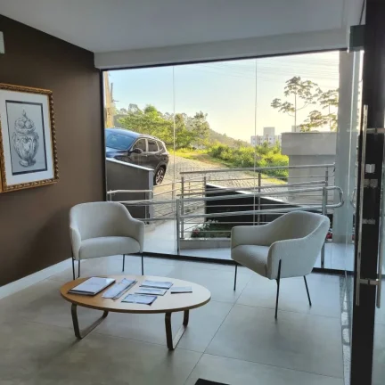 Imagem Loft semi-mobiliado para locação no São Francisco