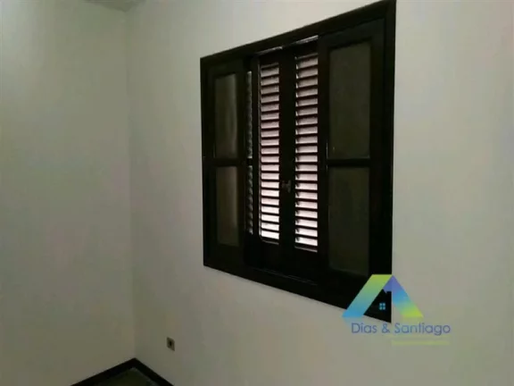 Imagem DIADEMA Sobrado 184M², 3 dormitórios, 1 suíte, 2 vagas, ótima localização e valor !!!!