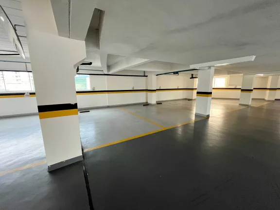 Imagem Apartamento mobiliado com 3 suítes e 2 vagas - Na Av. Central em Balneário Camboriú/SC