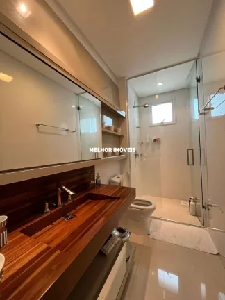 Imagem Apartamento a venda com vista Mar mobiliado, equipado e decorado com 04 Suítes Localizado na Meia Praia Itapema