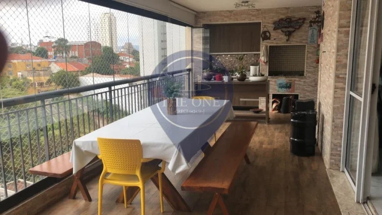 Imagem Apartamento à venda em São Paulo - Aclimação, com 3 suítes, 3 salas e 3 vagas de garagem! Venha conferir!