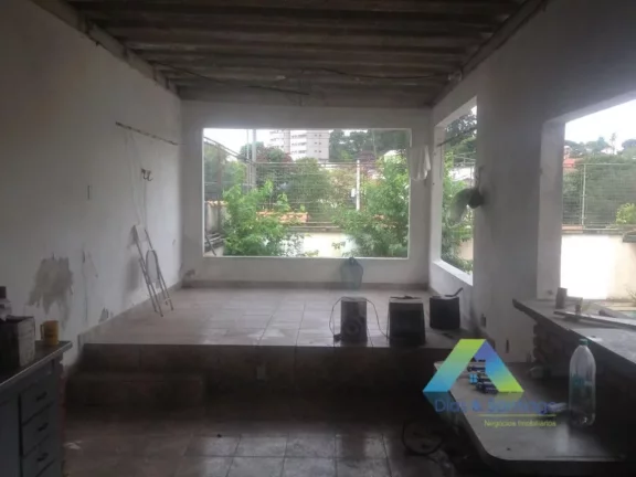 Imagem Casa Padrão sobrado 4 dormitórios, 2 vagas área Gourmet com Piscina com excelente localização.