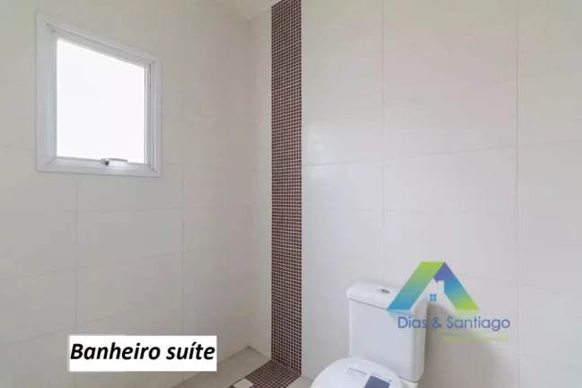 Imagem Santo André Casa 200 metros em condomínio, 3 dormitórios, 2 vagas ótimo valor e localização.