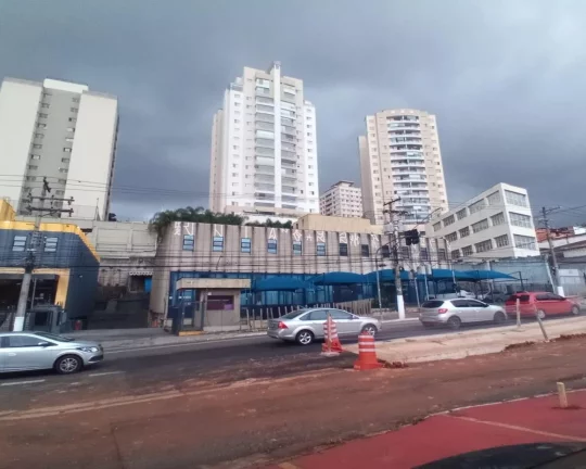Imagem Galpão para alugar na Av. Corifeu de Azevedo com 1800.00m²