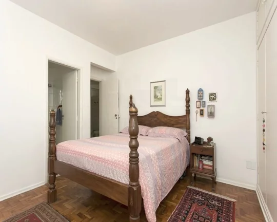 Imagem Apartamento a venda em Higienópolis com 3 quartos e 1 vaga, 136m²