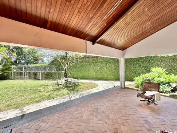 Imagem Cond. Vila Velha - Casa 80% TÉRREA, 3 suítes, lote 1.5 46m² plano!