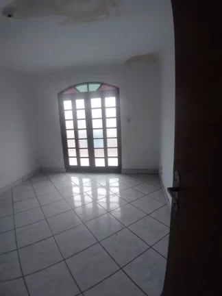 Imagem Sobrado com 4 dormitórios à venda, 148 m² por R$ 350.000,00 - Vila Perracini - Poá/SP
