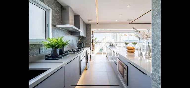 Imagem Apartamento com 3 dormitórios à venda, 136 m² por R$ 2.250.000,00 - Boqueirão - Santos/SP