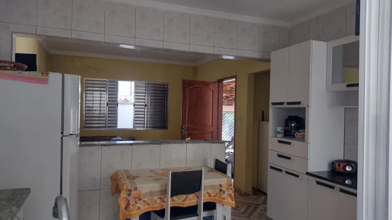 Imagem CASA TERREA DE ESQUINA NO PARQUE ERASMO OU RENDA EXTRA