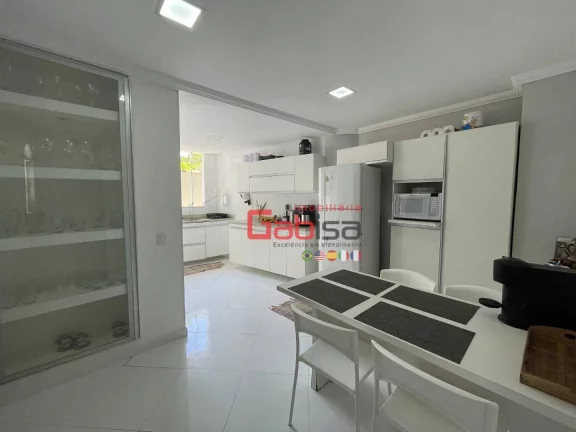 Imagem Casa com 4 dormitórios à venda, 476 m² por R$ 950.000 - Rasa - Cabo Frio/Rio de Janeiro