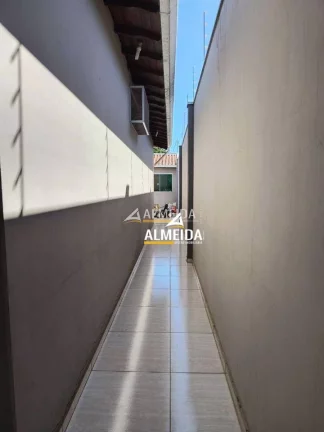Imagem Casa com 3 dormitórios à venda, 280 m² por R$ 810.000,00 - Ajapi - Rio Claro/SP