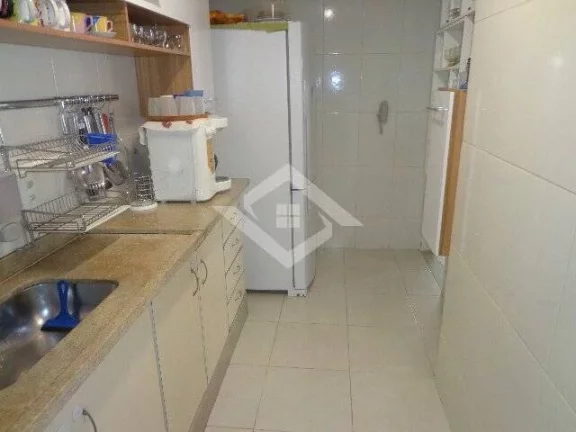 Imagem Casa à Venda em Campo Grande: 4 Quartos, Área Gourmet e Infraestrutura