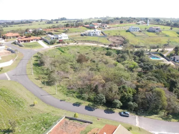 Imagem Casa á venda c/ 03 dormitórios, Condomínio Village Araçoiaba - Araçoiaba da Serra/SP