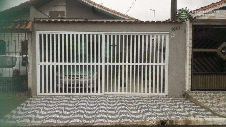 Imagem Casa com 2 dormitórios à venda, 63 m² por R$ 380.000,00 - Mirim - Praia Grande/SP
