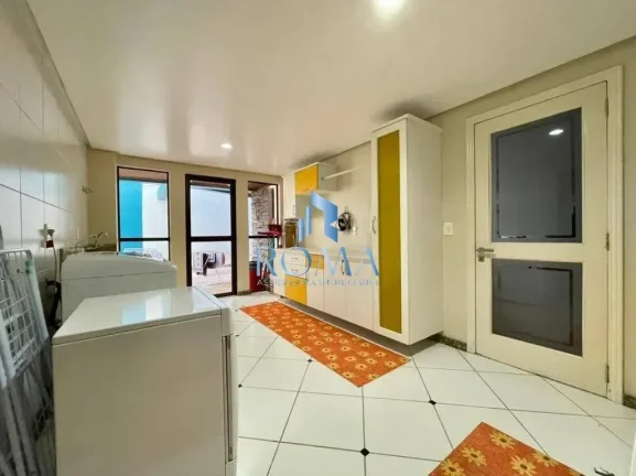 Imagem Casa 6 dormitórios à venda Nossa Senhora de Lourdes Santa Maria/RS