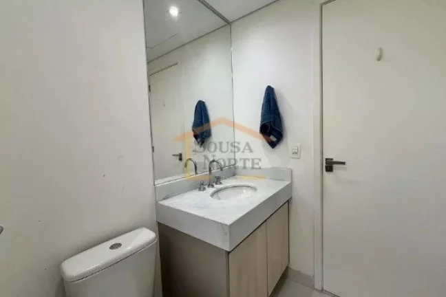 Imagem Apartamento de 49 m² no 3º andar, com 1 dormitório, sendo 1 suite, armários embutidos, cama, lav...