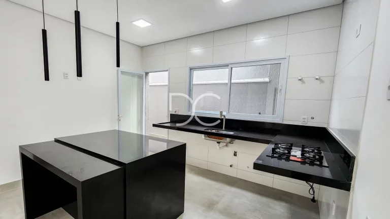 Imagem Ibiti Royal Park - Venda Casa Térrea | AT 250m² | AC 160m² | 3 Dorm | 1 Suíte | 4 Banheiros | 4 Vagas