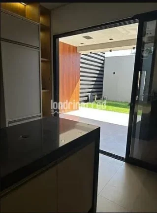 Imagem Casa à venda 3 Quartos, 2 Suites, 2 Vagas, 250M², Jardim Santa Alice, Arapongas - PR
