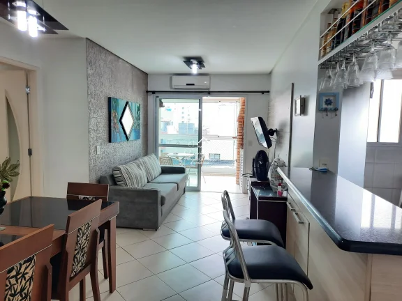 Imagem Apartamento com varanda gourmet e lazer na Enseada