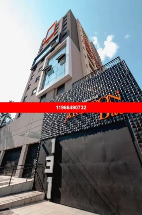 Imagem Loja Comercial de Alto Padrão em Santana, São Paulo-SP: 1 Sala, 2 Banheiros, 9 Vagas, 401m² - Venda ou Locação!