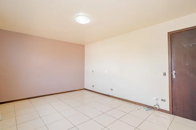 Imagem Imóvel casa comercial à venda no Campo Comprido Curitiba