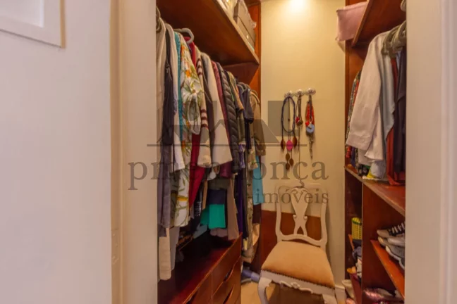 Imagem Apartamento reformado em Perdizes com 3 quartos (1 suíte) e1 vaga, 106m²