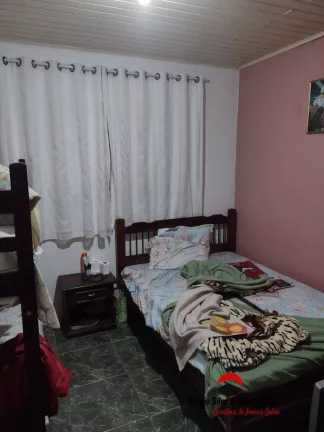 Imagem Casa a Venda na Região do Zé da Rosa em São Bento do Sapucaí - SP.
