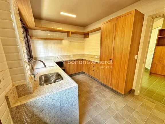 Imagem Casa de Alto Padrão à Venda - Espaço, Conforto e Sofisticação

Esta magnífica residência, loc...