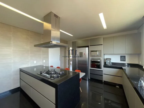 Imagem Excelente casa alto padrão mobiliada com piscina e spa, 3 suítes em Alphaville V