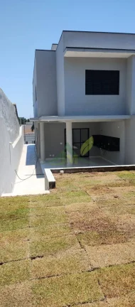 Imagem Sobrado com 3 Dormitórios em Atibaia, Jardim dos Pinheiros