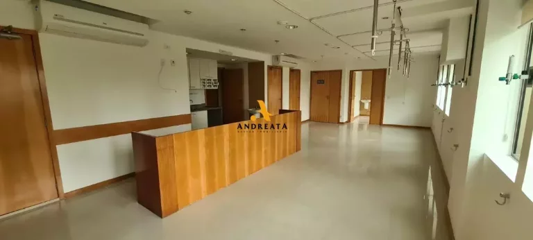 Imagem Barra da Tijuca - Sunplaza Offices - Alugo maravilhoso conjunto comercial, MONTADO COMO CLINICA , com 220m2 - R$16.000,00