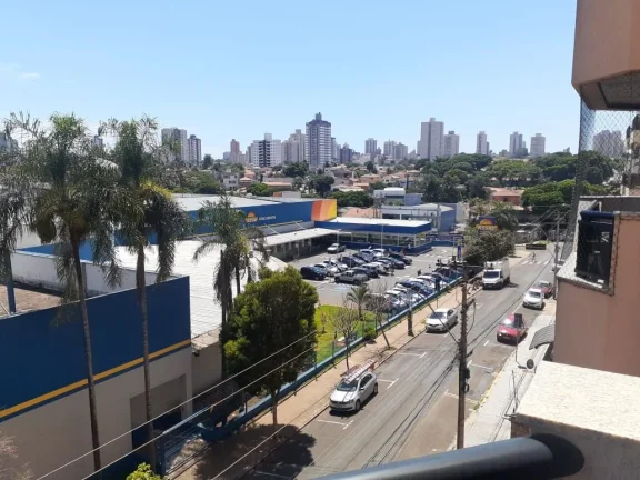 Imagem Apartamento espaçoso com 3 dormitórios, todos com armários planejados, sendo 1 suíte confortáve...