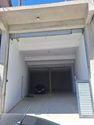 Imagem Galpão Comercial para Locação em Barueri-SP, Jardim Belval - 2 Banheiros, 240m² de Área!
