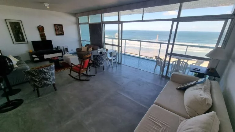 Imagem Apartamento com 3 dormitórios à venda, 198 m² - Pitangueiras - Guarujá/SP