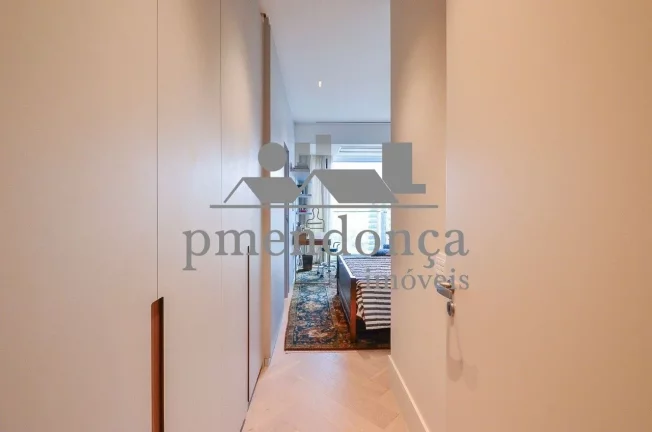 Imagem Apartamento lindíssimo na Rua Curitiba em frente ao parque do Ibirapuera com 332m².