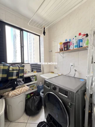 Imagem Apartamento á venda com 2 dormitórios sendo 1 suíte localizado no centro de Balneário Camboriú