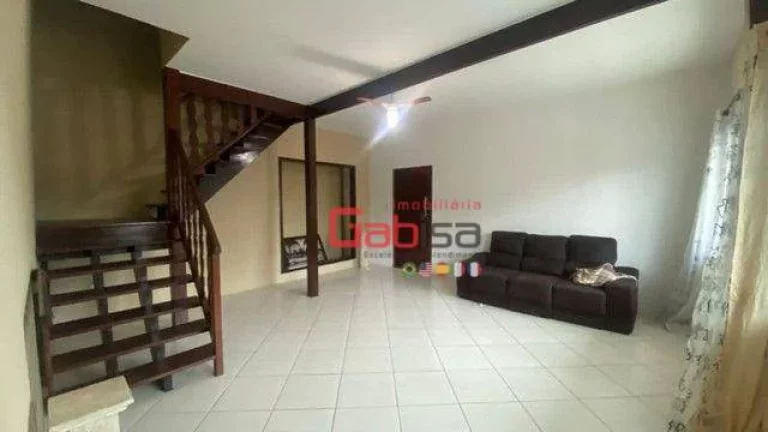 Imagem Casa com 4 dormitórios à venda, 386 m² por R$ 600.000,00 - Boqueirão - São Pedro da Aldeia/RJ