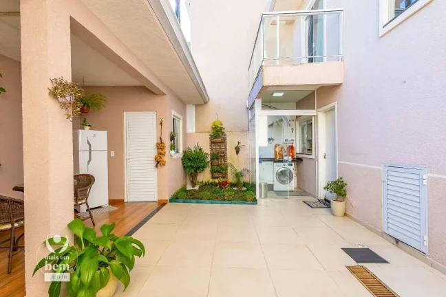 Imagem Sobrado com 3 dormitórios à venda, 162 m² por R$ 1.100.000,00 - Xaxim - Curitiba/PR
