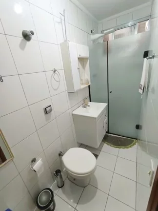 Imagem Apartamento com 2 quartos na quadra da praia da Aparecida por R$ 480 Mil