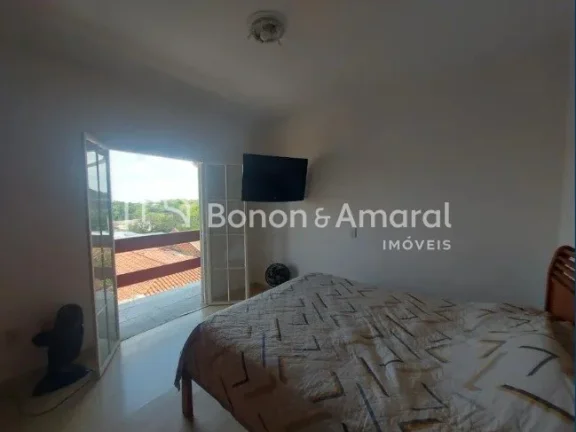 Imagem Excelente sobrado à venda no Bairro Jardim Chapadão, repleto de armários. A casa conta com três ...