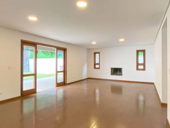 Imagem Casa com 3 dormitórios à venda, 290 m² por R$ 1.650.000,00 - Granja Viana -