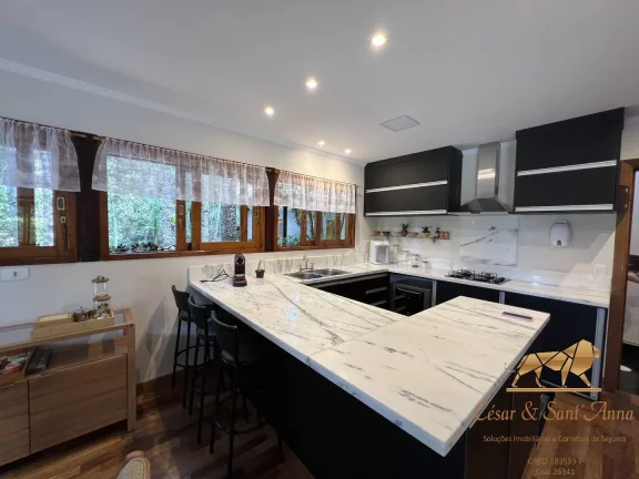 Imagem Linda Casa a venda em condomínio de alto padrão Campos do Jordão-SP