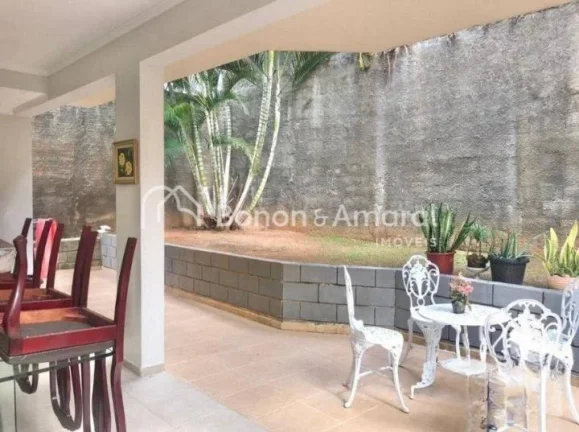 Imagem Casa à venda em condomínio fechado em Valinhos/SP!

Ótima casa à venda com 3 suítes, quintal, 3...